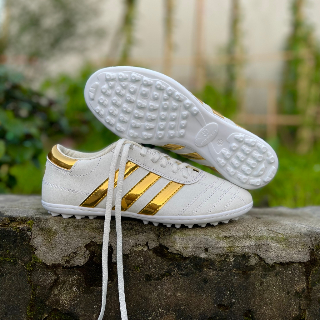 Giày đá bóng, giày bóng đá CT3 Chính Chủ Cường Trắng