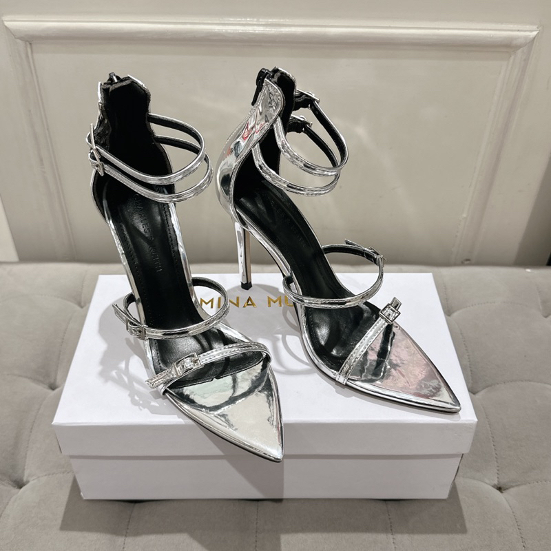 Giày Sandal mũi nhọn da bóng 4 dây ngang khoá sau
