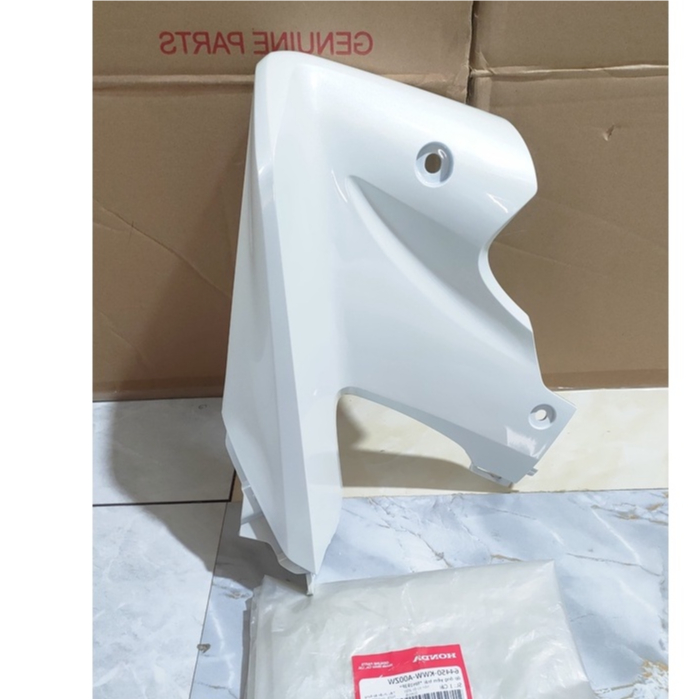Ốp ống yếm bên trái HONDA WAVE RS110 năm 2010-2011. *NH193P*