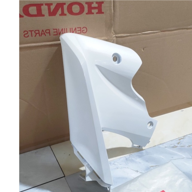 Ốp ống yếm bên trái HONDA WAVE RS110 năm 2010-2011. *NH193P*