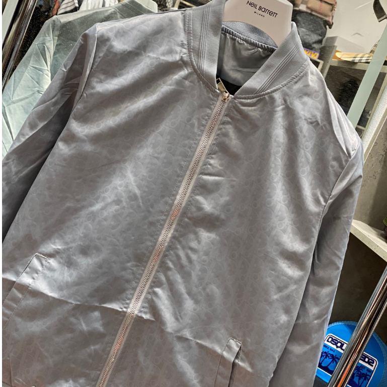 Áo Khoác gió D.I.Or 2 lớp Bo dệt siêu đẹp Hàng không đụng chợ