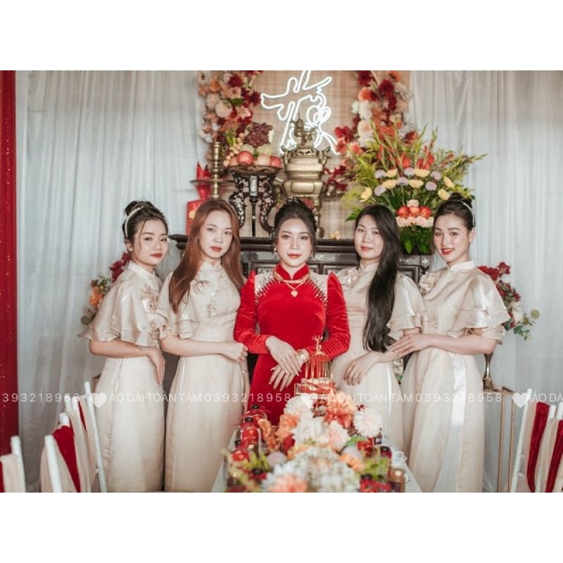 Cho thuê áo dài bưng quả đồng giá 90k