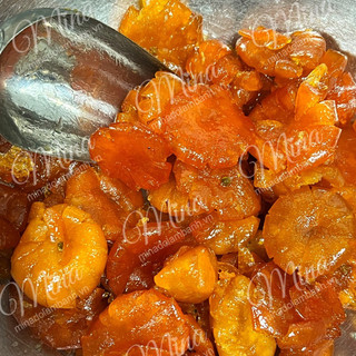 Mứt Quất Vàng dẻo nguyên quả 100g