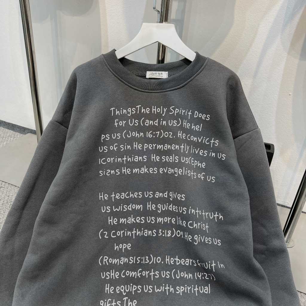 Áo Sweater CHỮ NỔI BẬT Chất Nỉ Bông Dáng Rộng Nam Nữ Mặc Xinh | BigBuy360 - bigbuy360.vn