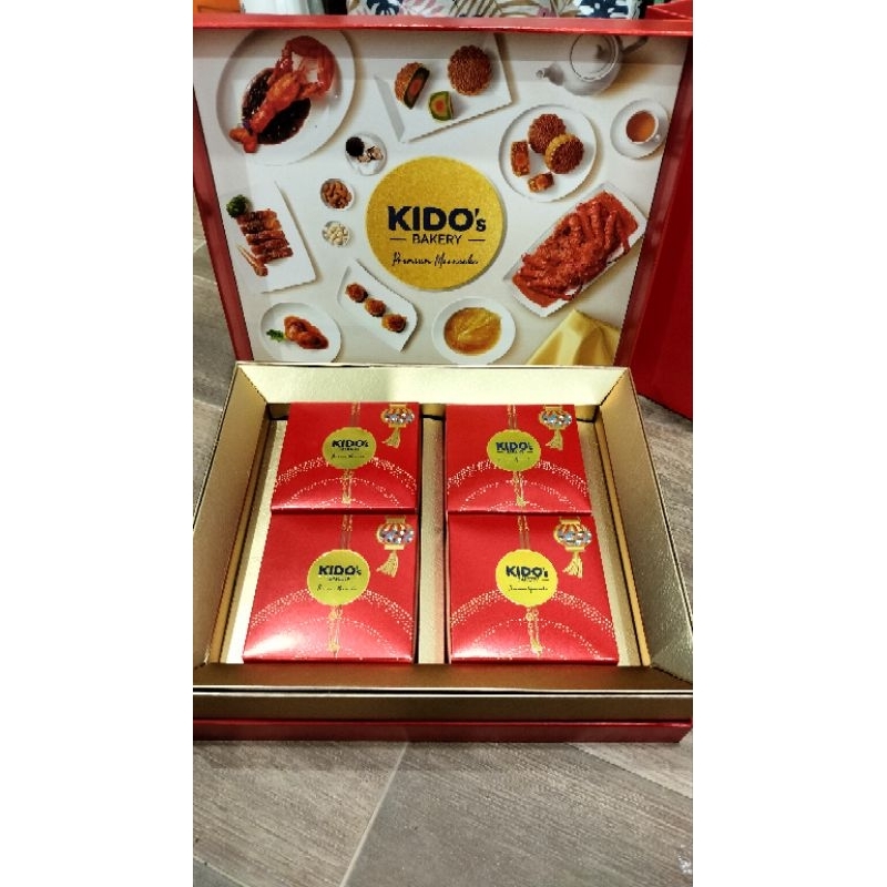 Hộp 4 bánh trung thu Kido Deluxe cao cấp