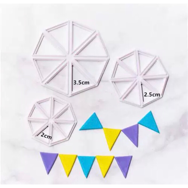 Bộ 3 nhấn tạo hình tam giác- lá cờ