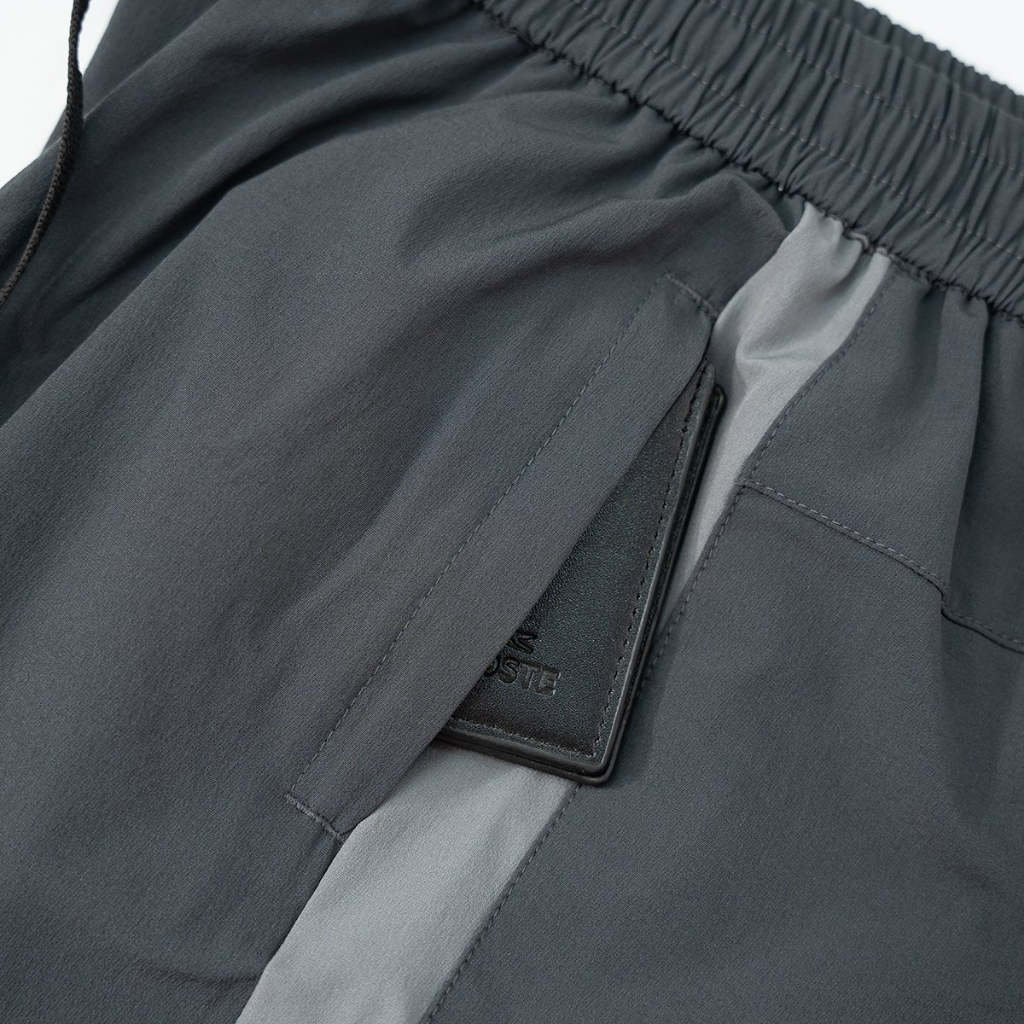 Quần Gió Thể Thao Nam Dài Ống Suông ZENOMA Cao Cấp Co Giãn Thoải Mái Chống Nhăn Không Bai Xù-D318