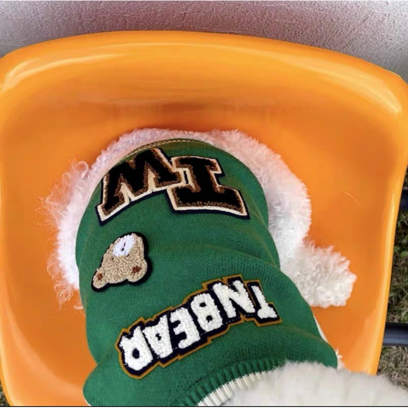 Quần áo thú cưng, áo cadigan len phối màu gắn hình ngộ nghĩnh cho chó mèo