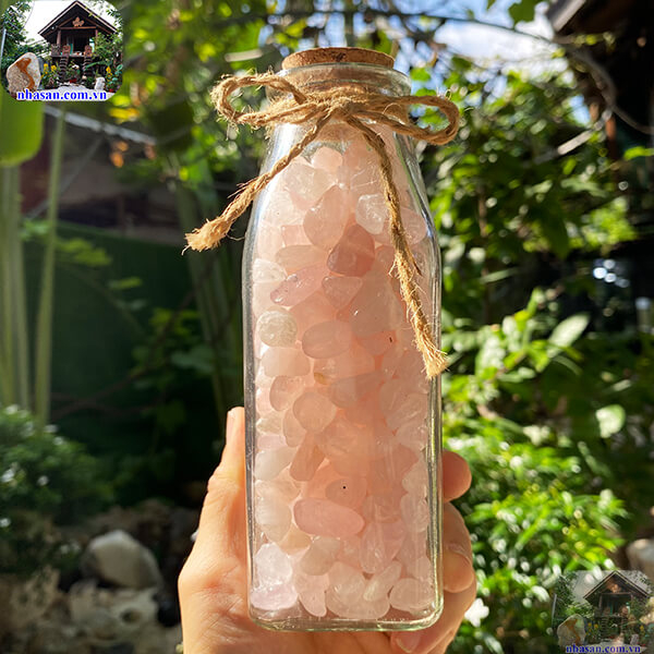 Lọ đá thạch anh vụn hồng - Lọ đá của tình yêu và hạnh phúc