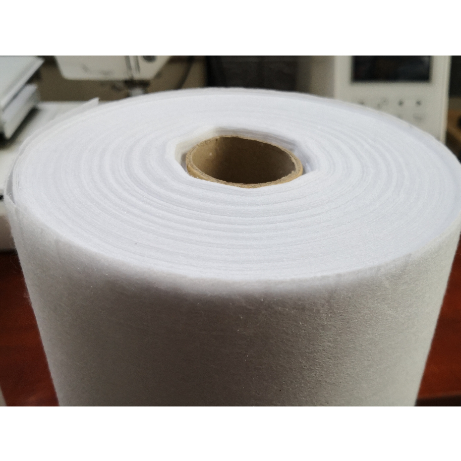 Giấy lót thêu vi tính, thêu tay có keo, ủi khi lót . Loại tốt dày  giúp vải không bị co, giãn khi thêu