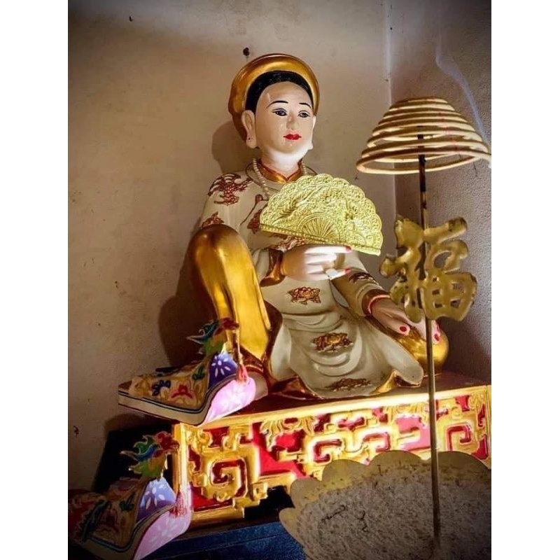 Quạt Đồng dắt tay tượng