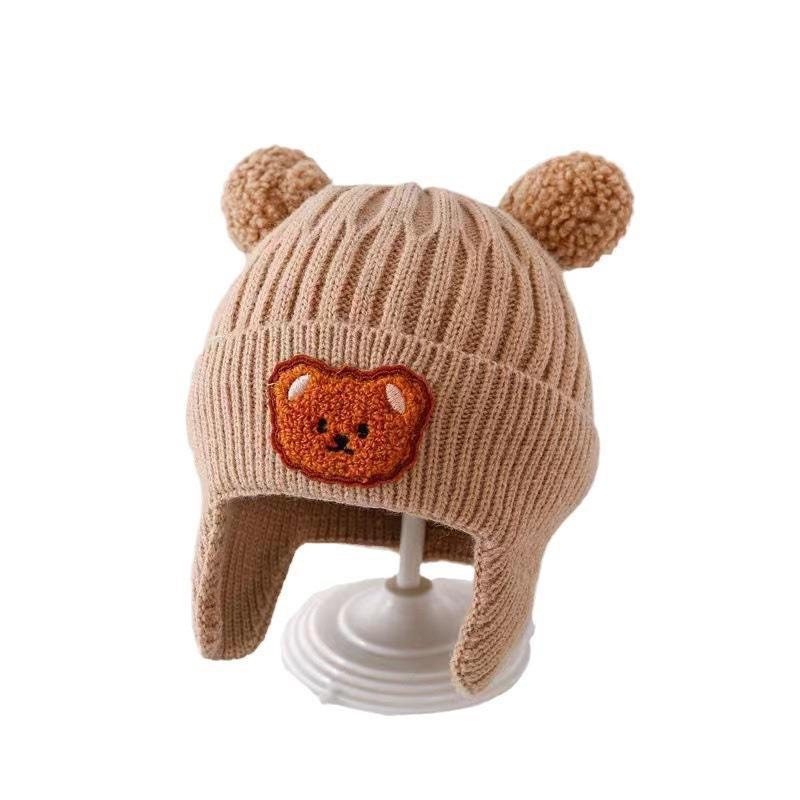 Mũ nón len bịt tai mùa đông cho bé đính hình gấu tai bông dễ thương