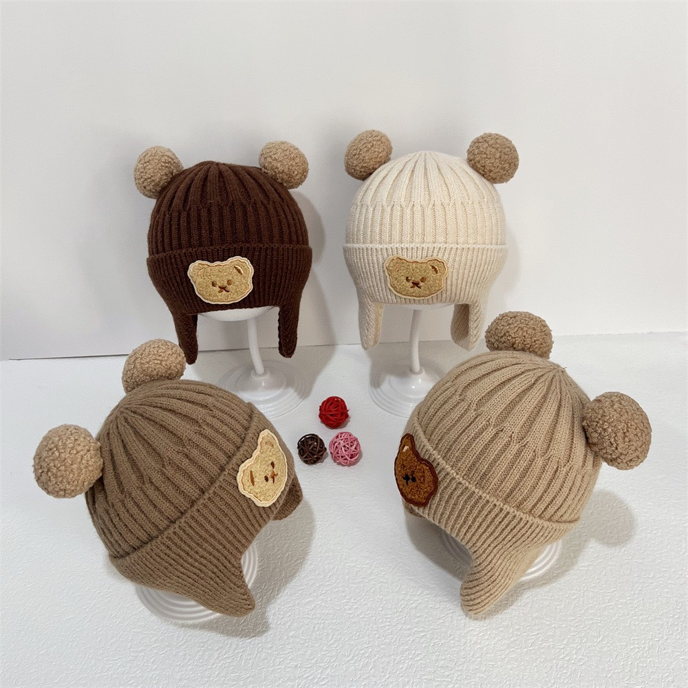 Mũ nón len bịt tai mùa đông cho bé đính hình gấu tai bông dễ thương