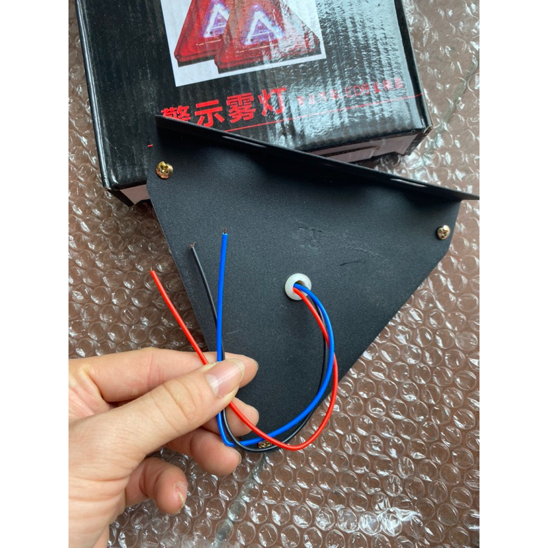 Tam giác điện  12v 24v cặp cấp  gắn  cảnh báo  kích thước 15x15cm