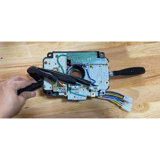 công tắc pha cốt thaco 950  / giá 1 cái