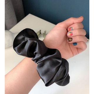 Cột tóc SCRUNCHIES lụa dễ thương đeo tay hot trend
