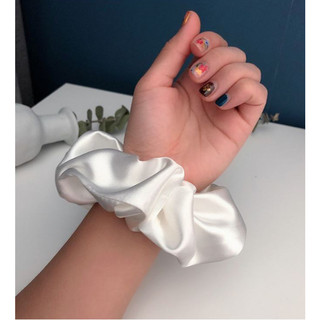 Cột tóc SCRUNCHIES lụa dễ thương đeo tay hot trend