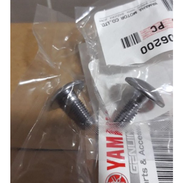 Ốc và khâu bắt mặt nạ Exciter 2006_2010 Yamaha