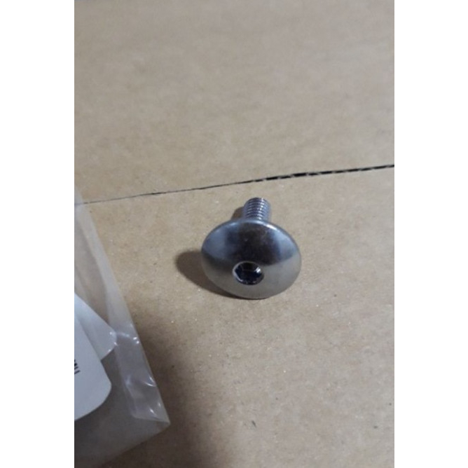 Ốc và khâu bắt mặt nạ Exciter 2006_2010 Yamaha