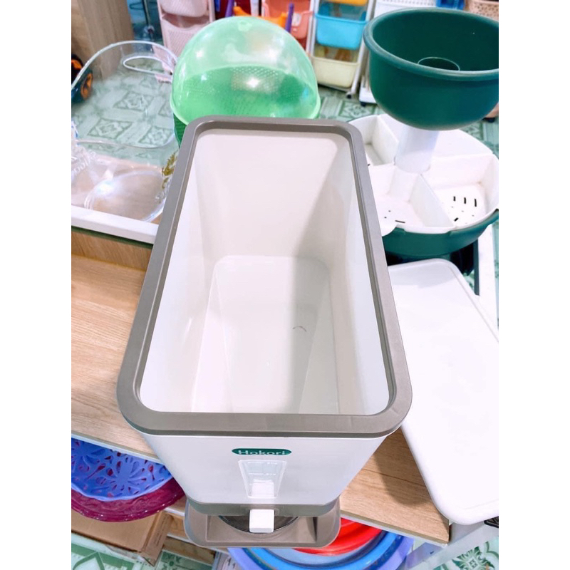 THÙNG ĐỰNG GẠO HOKORI BẤM NÚT THÔNG MINH 10KG