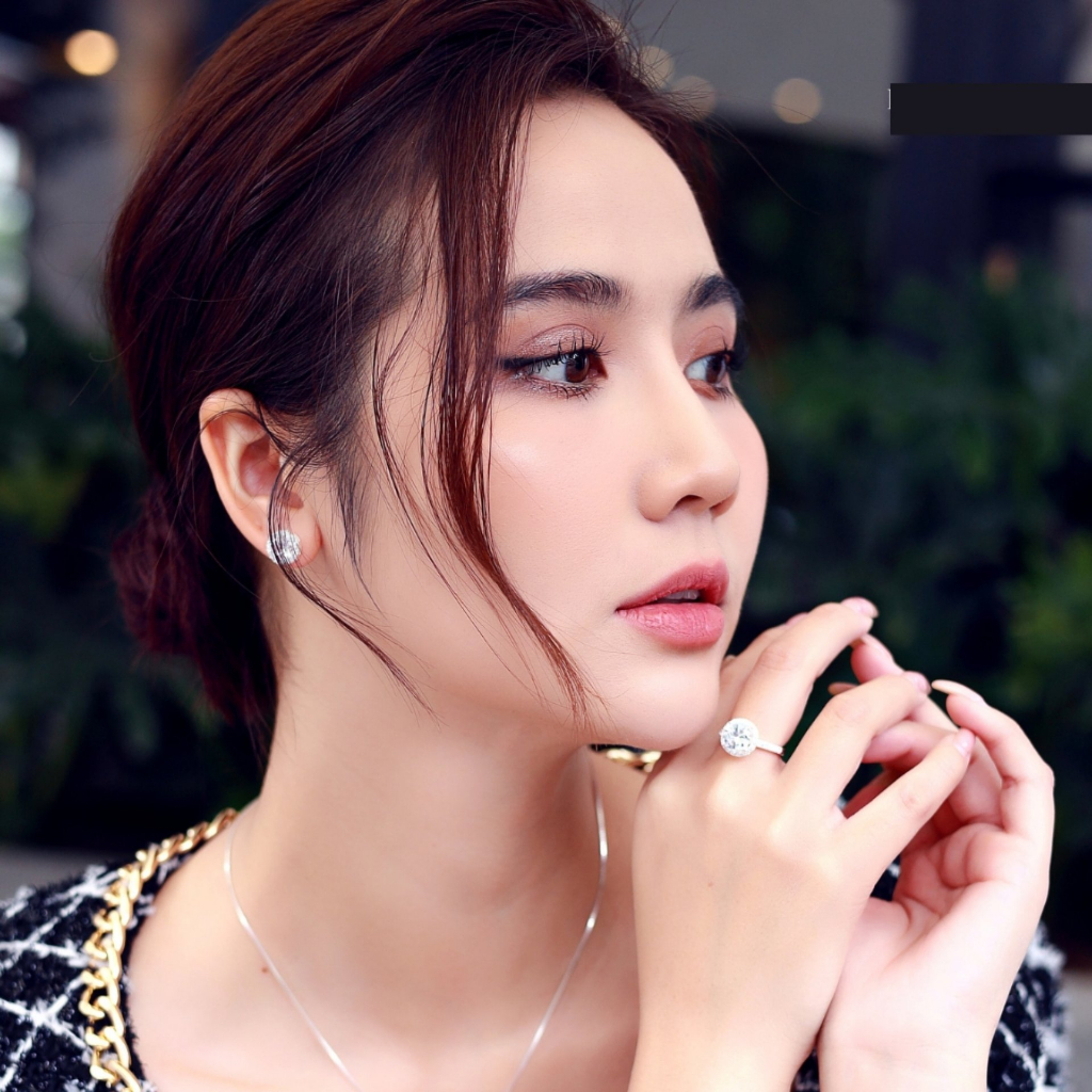 Nhẫn Bạc Nữ Kylan Silver KL0101 Đai Đá Halo Tấm 1.5ly Đá Chủ Kim Cương Nhân Tạo 8.0ly