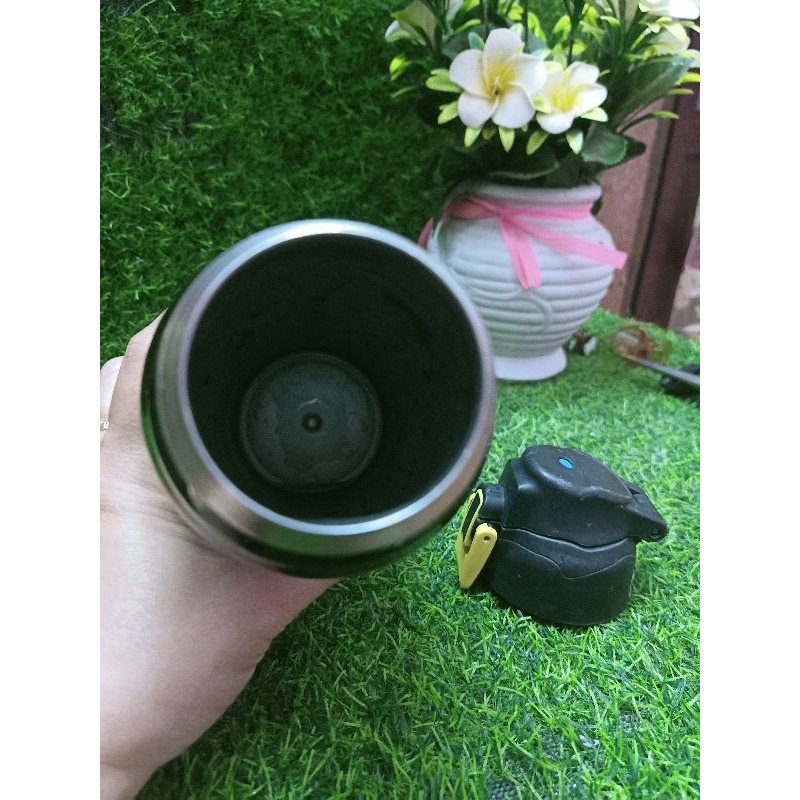 Bình giữ nhiệt hiệu Thermos