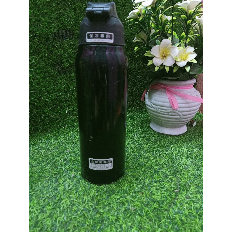 Bình giữ nhiệt hiệu Thermos