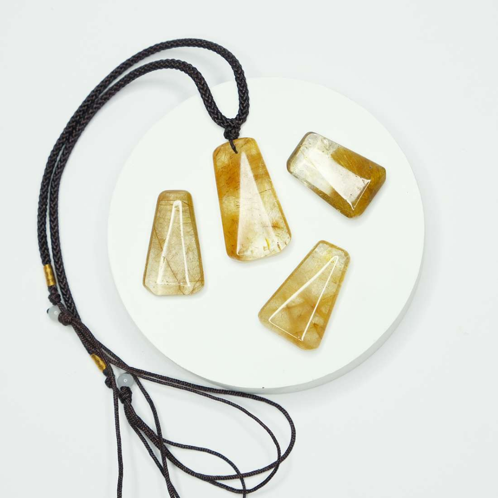 Mặt dây chuyền thachanh tóc vàng thiên nhiên UPCARA