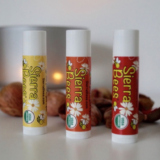 Son dưỡng môi hữu cơ Sierra Bees.