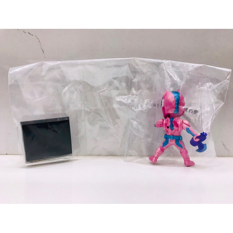 Mô hình Ichiban Kuji Deforme-X Kamen Rider Revi cầm búa