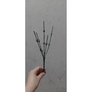 Cụm 5 nhánh cắm cỏ điểm. hoa vải giá rẻ