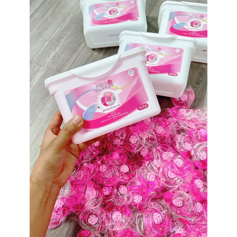 viên giặt xả áo quần