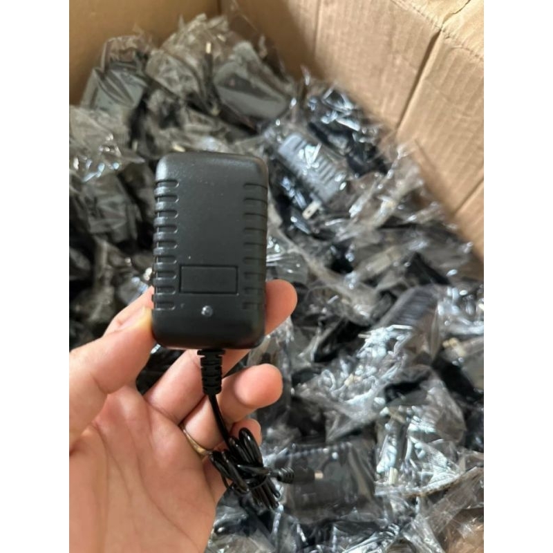 Sạc xe điện trẻ em 12V và 6V có đèn báo