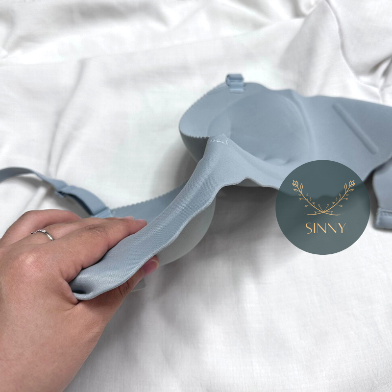 Áo ngực nữ Thái Lan không gọng chất su mềm mịn, áo lót mút bàn tay 2 cm quả nhỏ nâng ngực Sisterhood 2558, Sinny