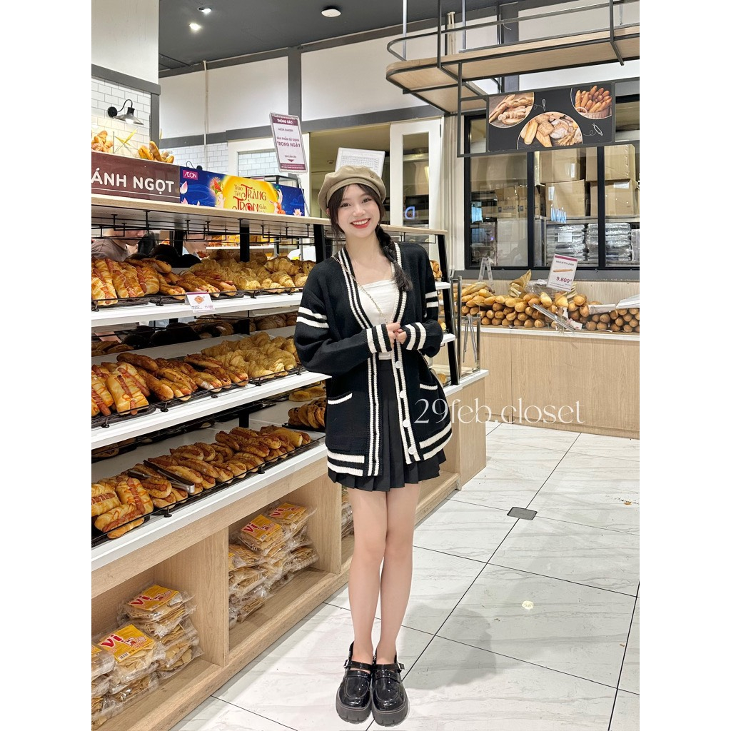 Áo Khoác Cardigan Dáng Dài from Rộng Tay Dài Cổ V Phối 2 Sọc Viền Cổ Cá Tính Phong Cách Hàn Quốc Hàng Qccc Orangecloset