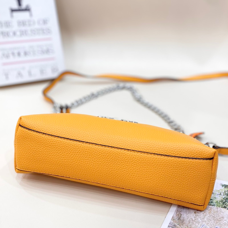 Túi coach chalotte kẹp nách