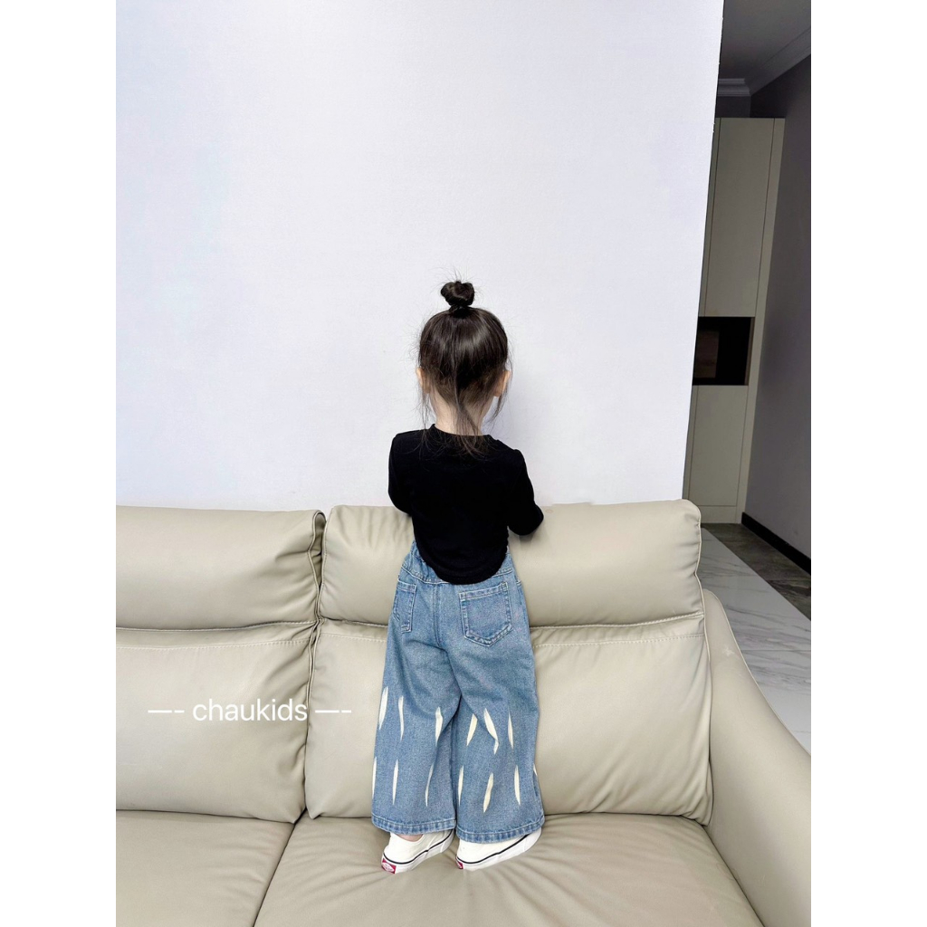 SET BỘ ÁO THUN DÀI TAY KÈM QUẦN JEAN DÀI ỐNG SUÔNG CHO BÉ GÁI 10-30KG