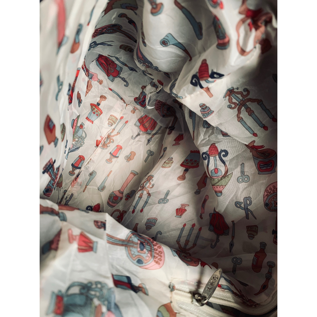 Túi xách lông màu đen No Brand thêu chữ TOM