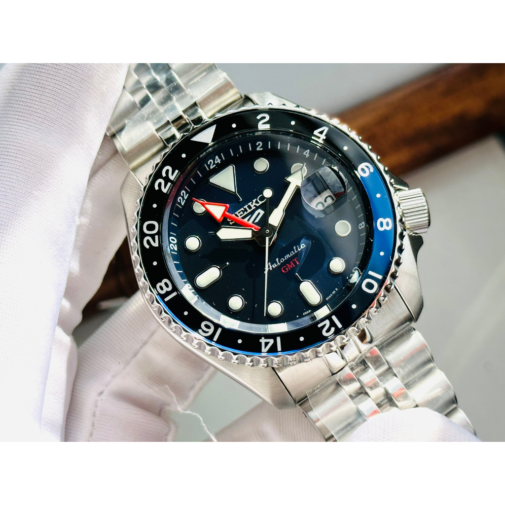 Đồng hồ nam dây thép Seiko 5 Automatic GMT SDX Batman SSK001K1