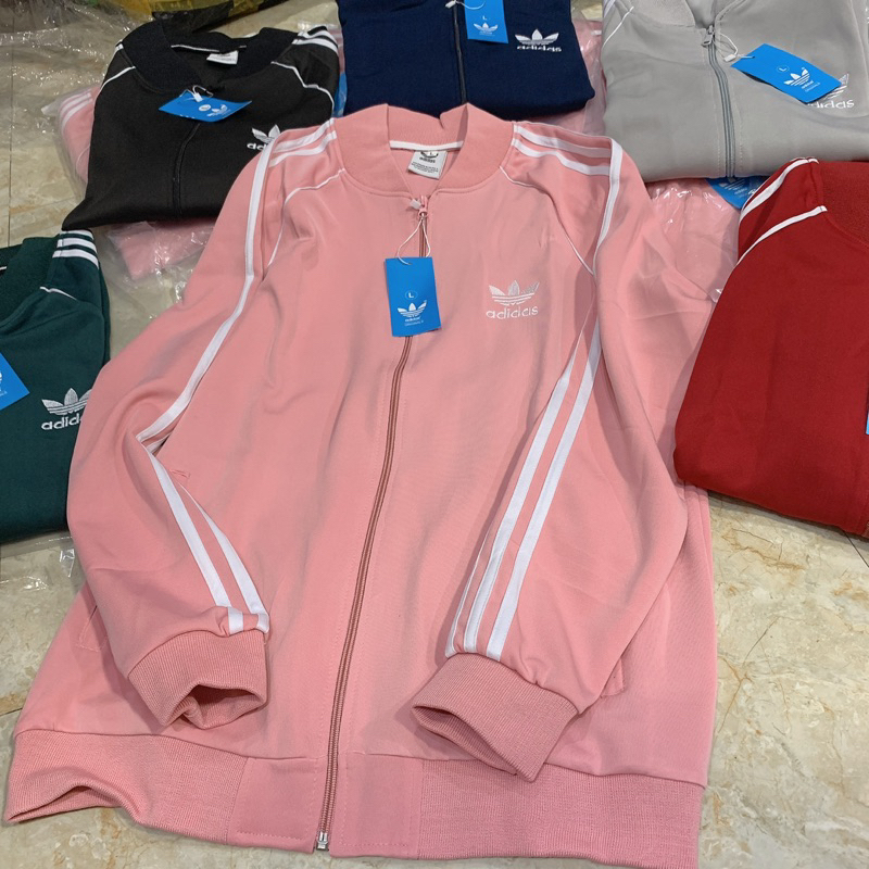 Khoác bóng chày thêu sọc tay