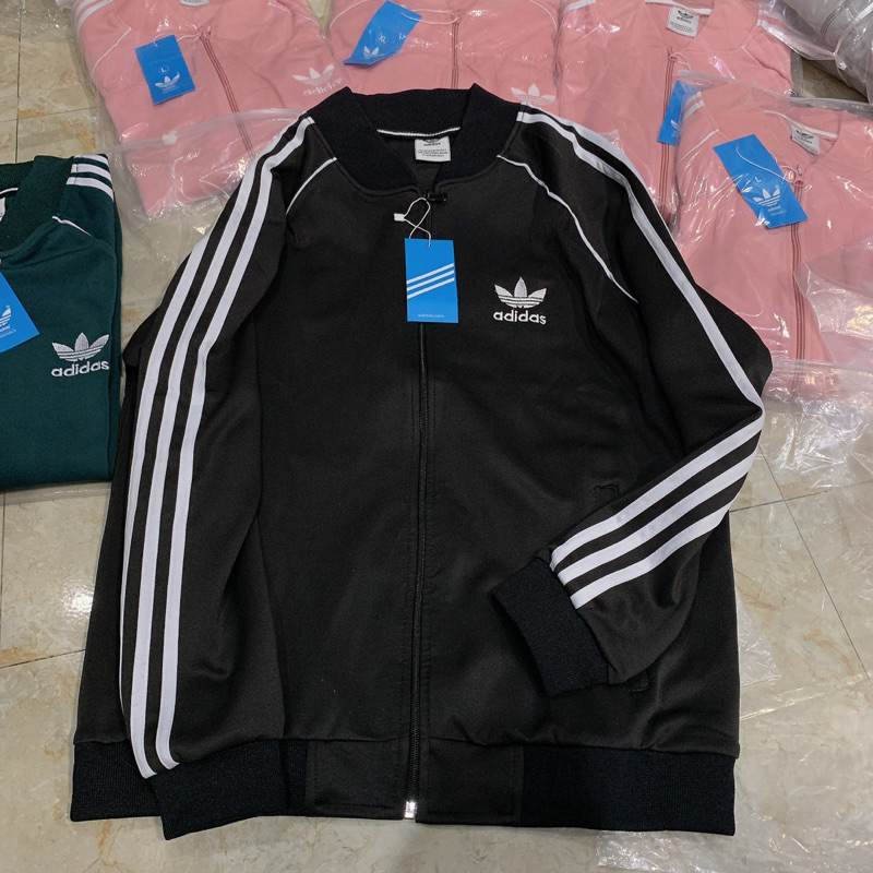 Khoác bóng chày thêu sọc tay