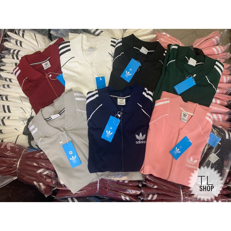 Khoác bóng chày thêu sọc tay