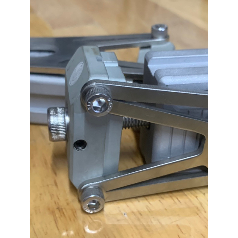 Pát tăng sên âm, tăng sên exciter 150