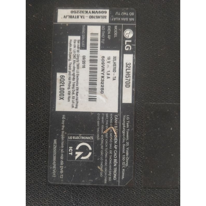 Tivi LG 32LH570D bóc máy, cáp panel, bộ wifi, mắt nhận, chân đế, cặp loa.