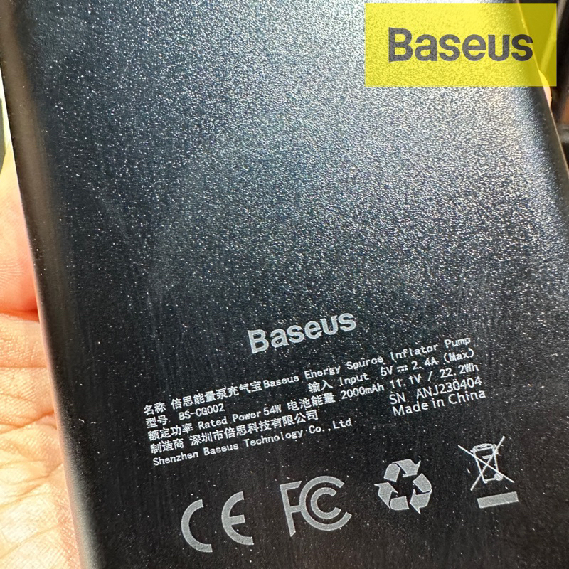 Bơm lốp ô tô xe máy dùng Pin Baseus Energy Source Inflator Pump