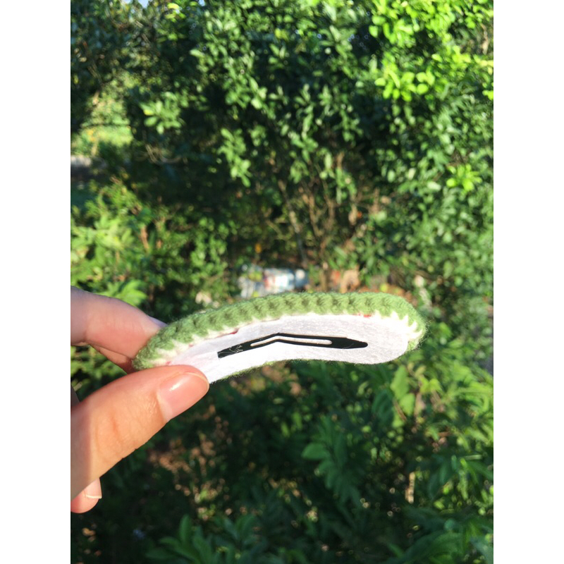 Kẹp tóc dưa hấu handmade làm bằng len