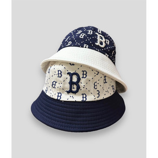 Bucket chữ B thêu nổi