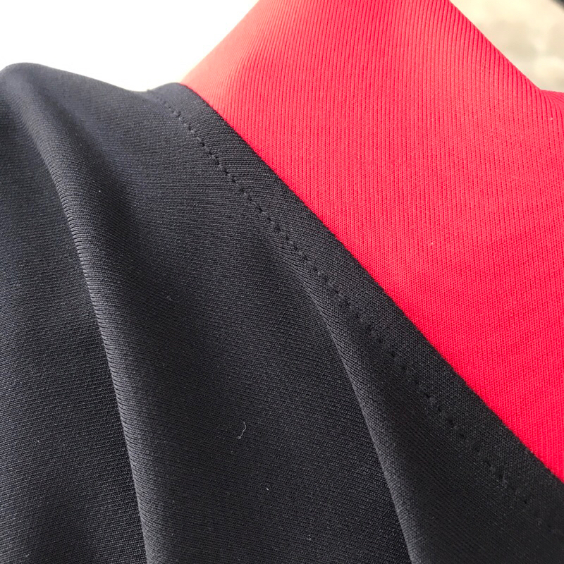 Bộ áo khoác asics có lẻ áo