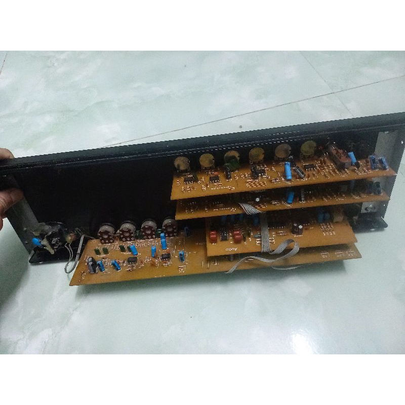 Mặt ampli còn mới