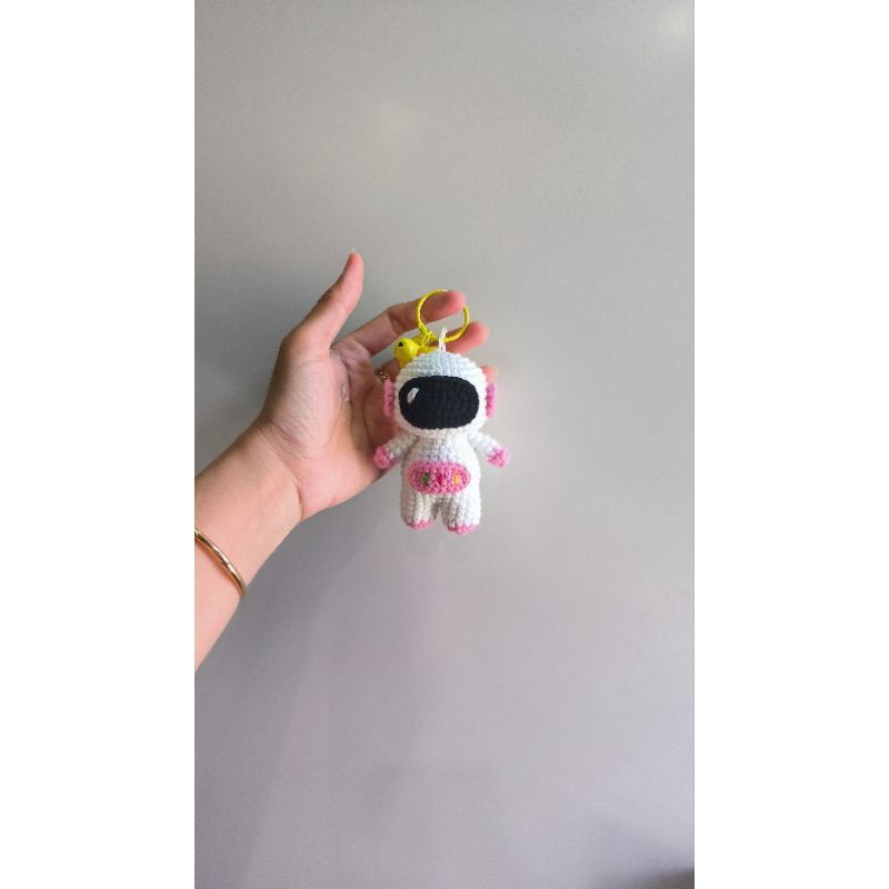 Móc khoá phi hành gia bằng len handmade